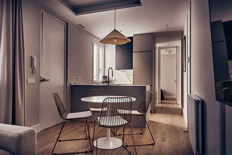 Apartment with 2 bedrooms in Madrid · photo 2 of 34