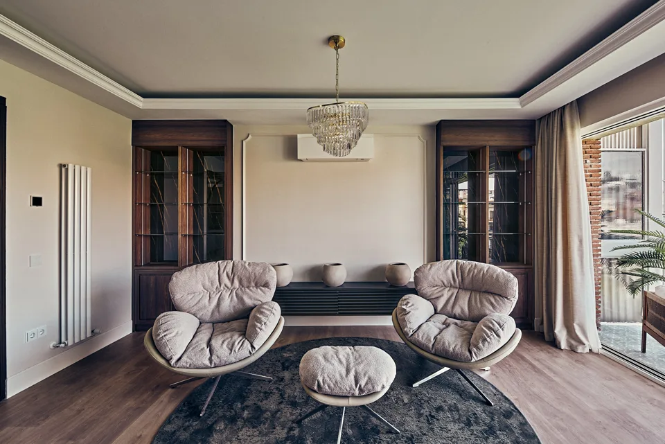 Apartment with 4 bedrooms in a selected location · photo 3 of 53