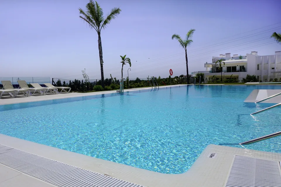 Alcazaba Lagoon IV - KEY READY · photo 4 of 12