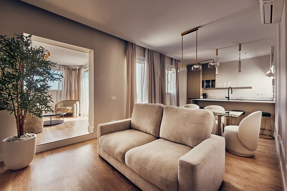 Apartment with 3 bedrooms in Madrid · photo 2 of 36