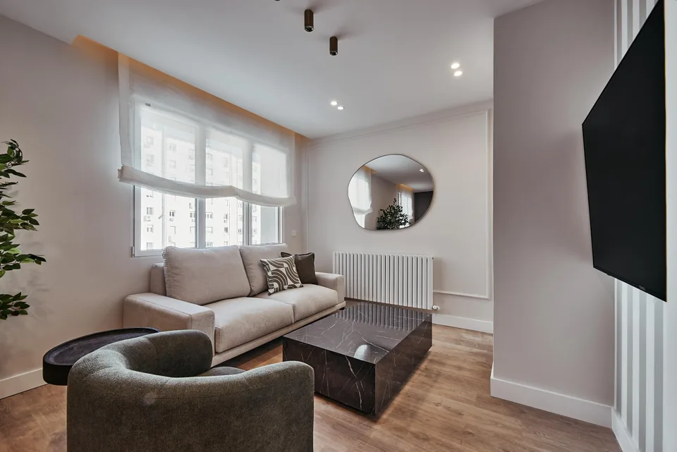 Apartment with 4 bedrooms in Madrid · photo 2 of 29