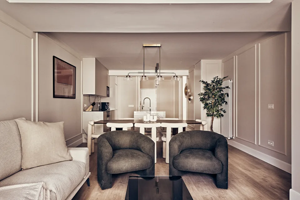 Apartment with 4 bedrooms in Madrid · photo 3 of 38