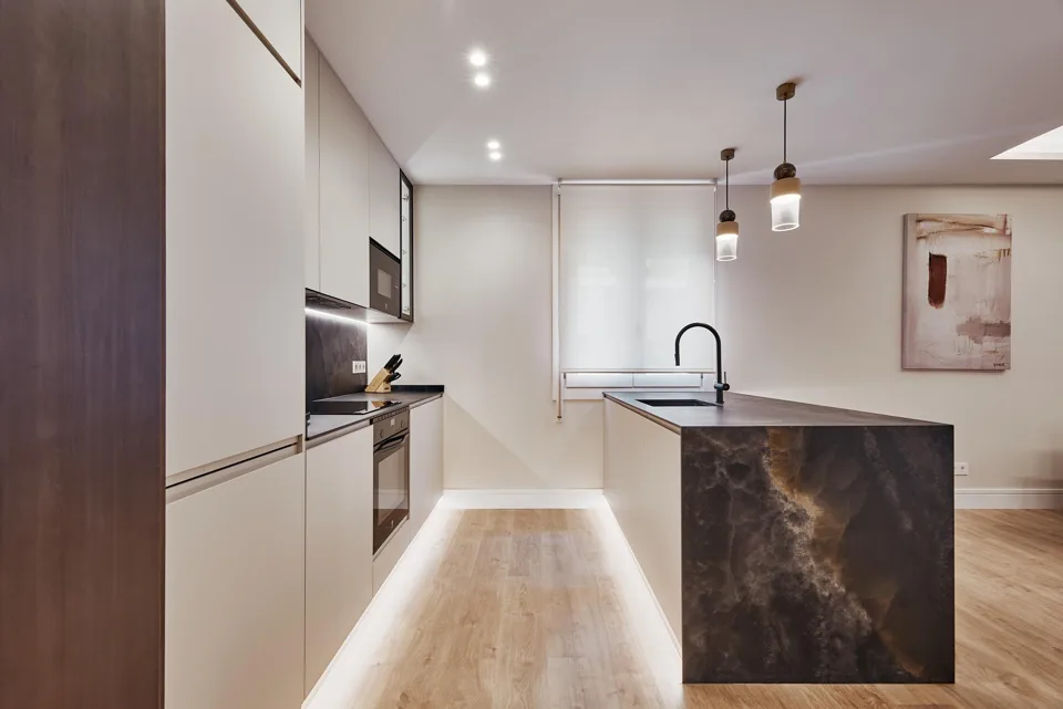 Apartment with 3 bedrooms in Madrid · photo 2 of 15