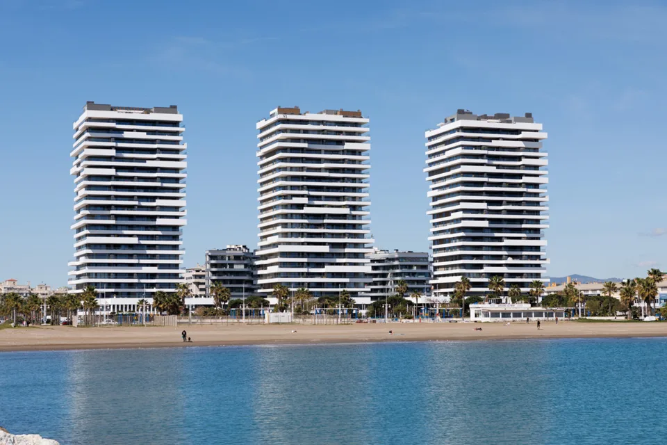 MALAGA TOWERS - KEY READY · photo 1 of 71