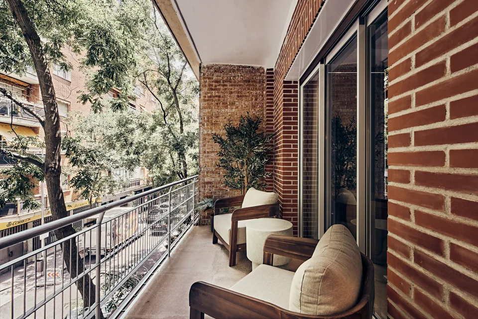 Apartment with 5 bedrooms in Salamanca · photo 2 of 70