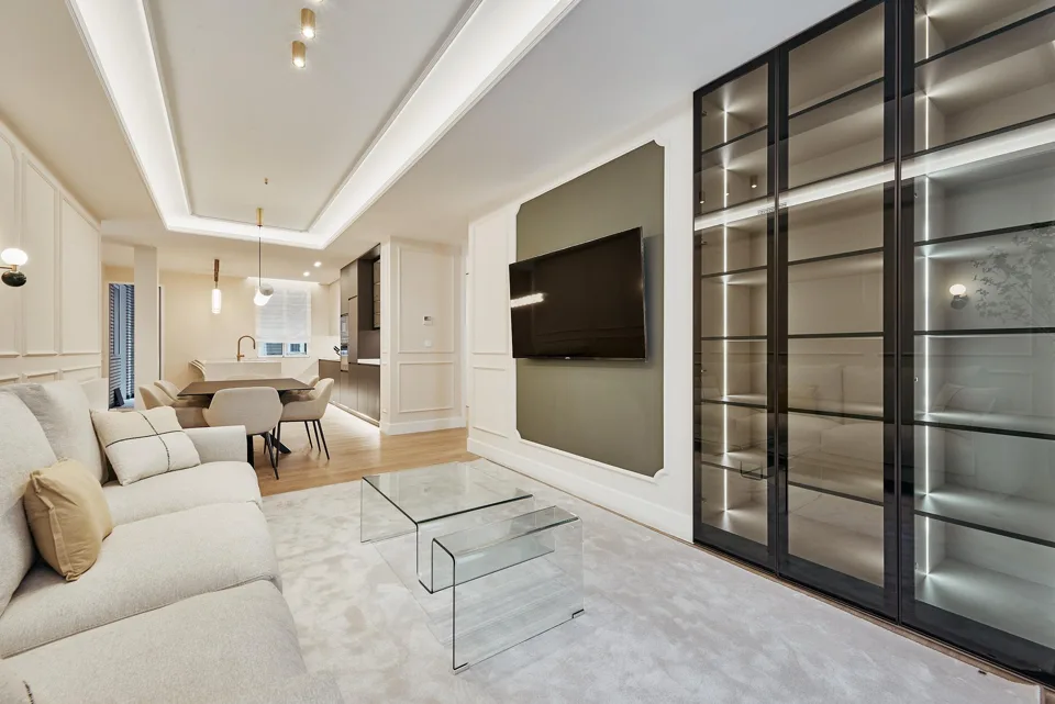 Apartment with 3 bedrooms in Madrid · photo 2 of 40