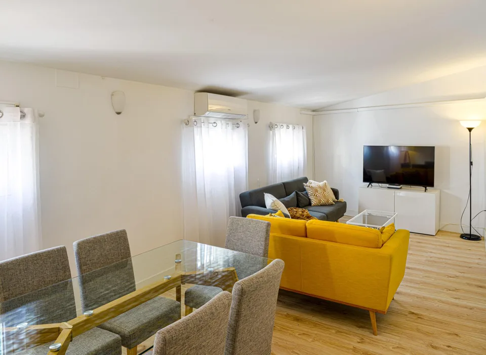 Apartment with 3 bedrooms in Madrid · photo 1 of 9