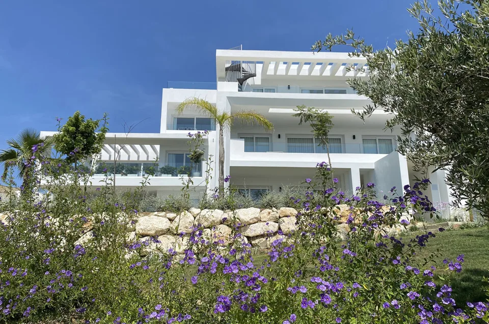Alcazaba Lagoon IV - KEY READY · photo 2 of 12